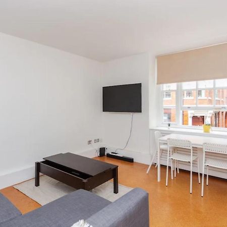 Peaceful 2 Bedroom Apartment In Central Londra Exterior foto